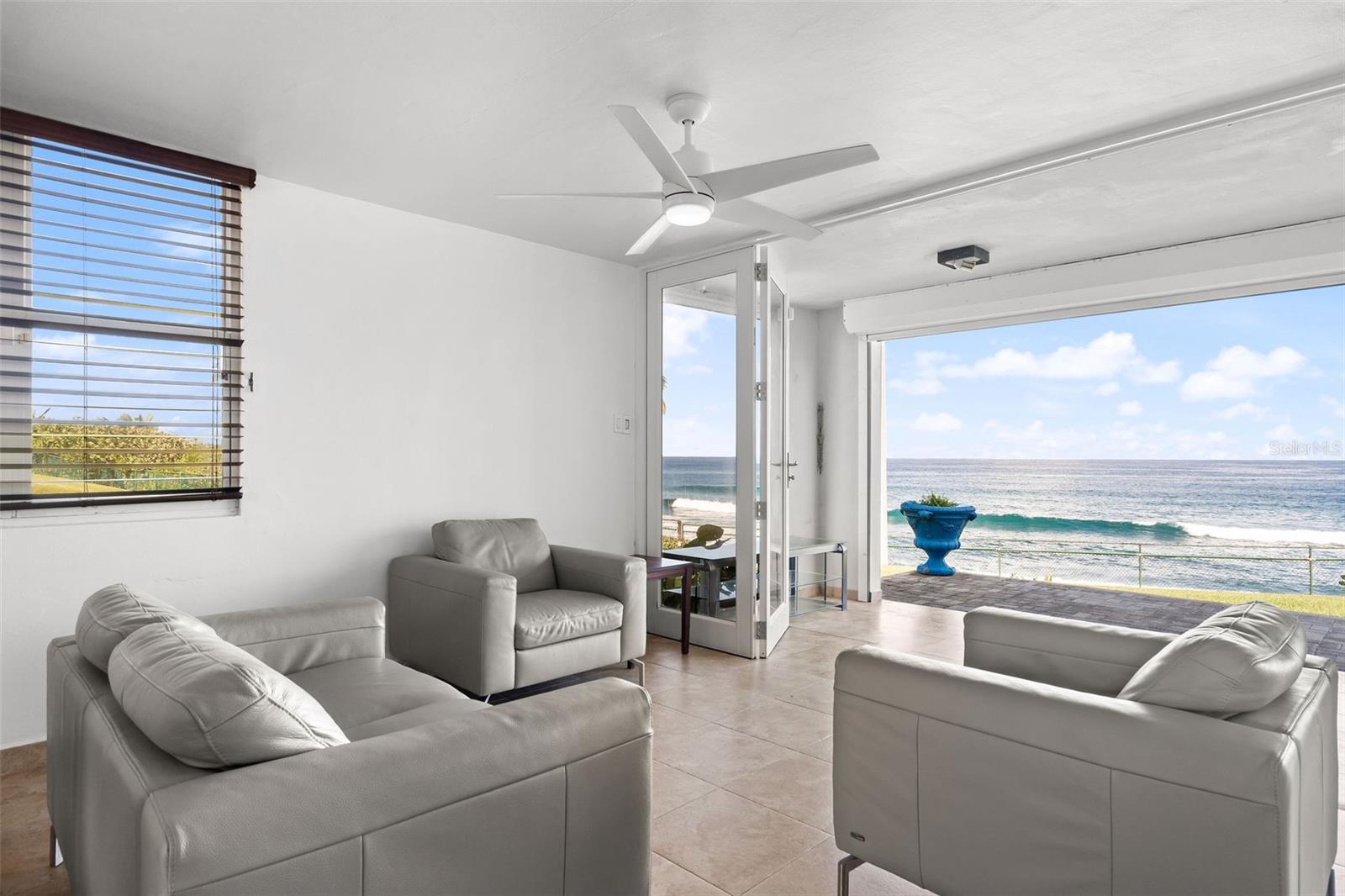 COSTA DORADA 1 - Residential