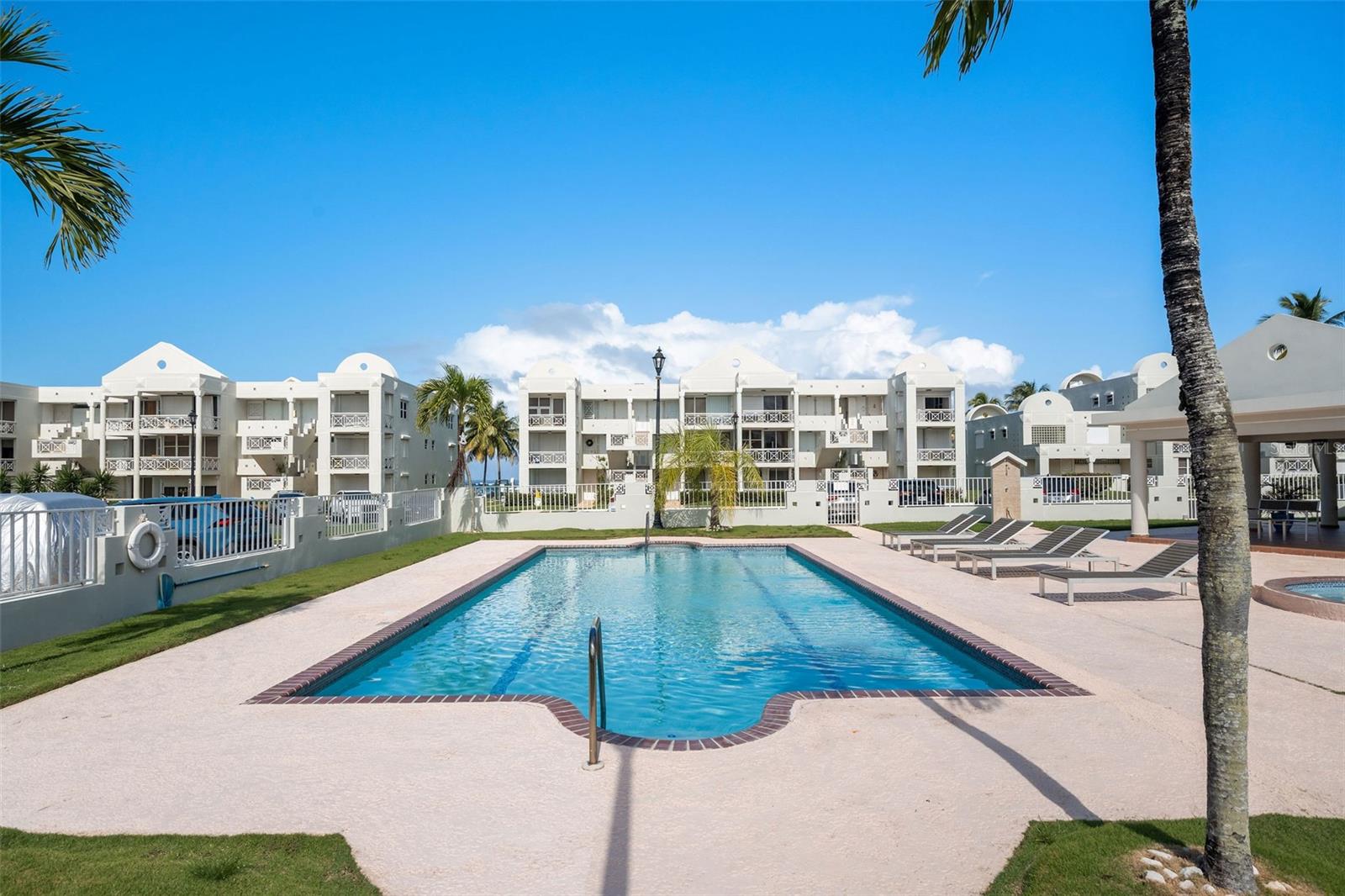 COSTA DORADA 1 - Residential