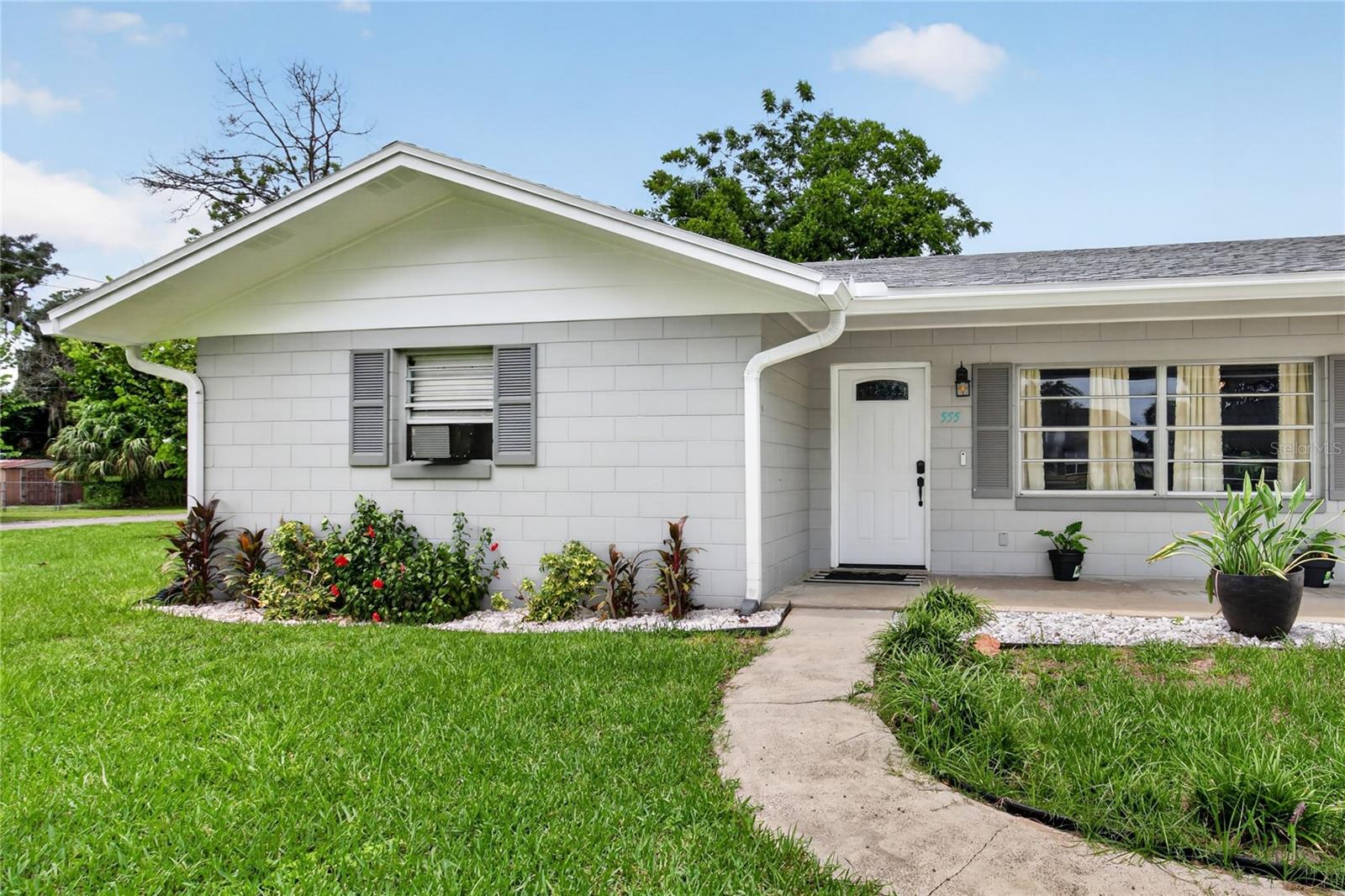 555 WINOGENE AVE