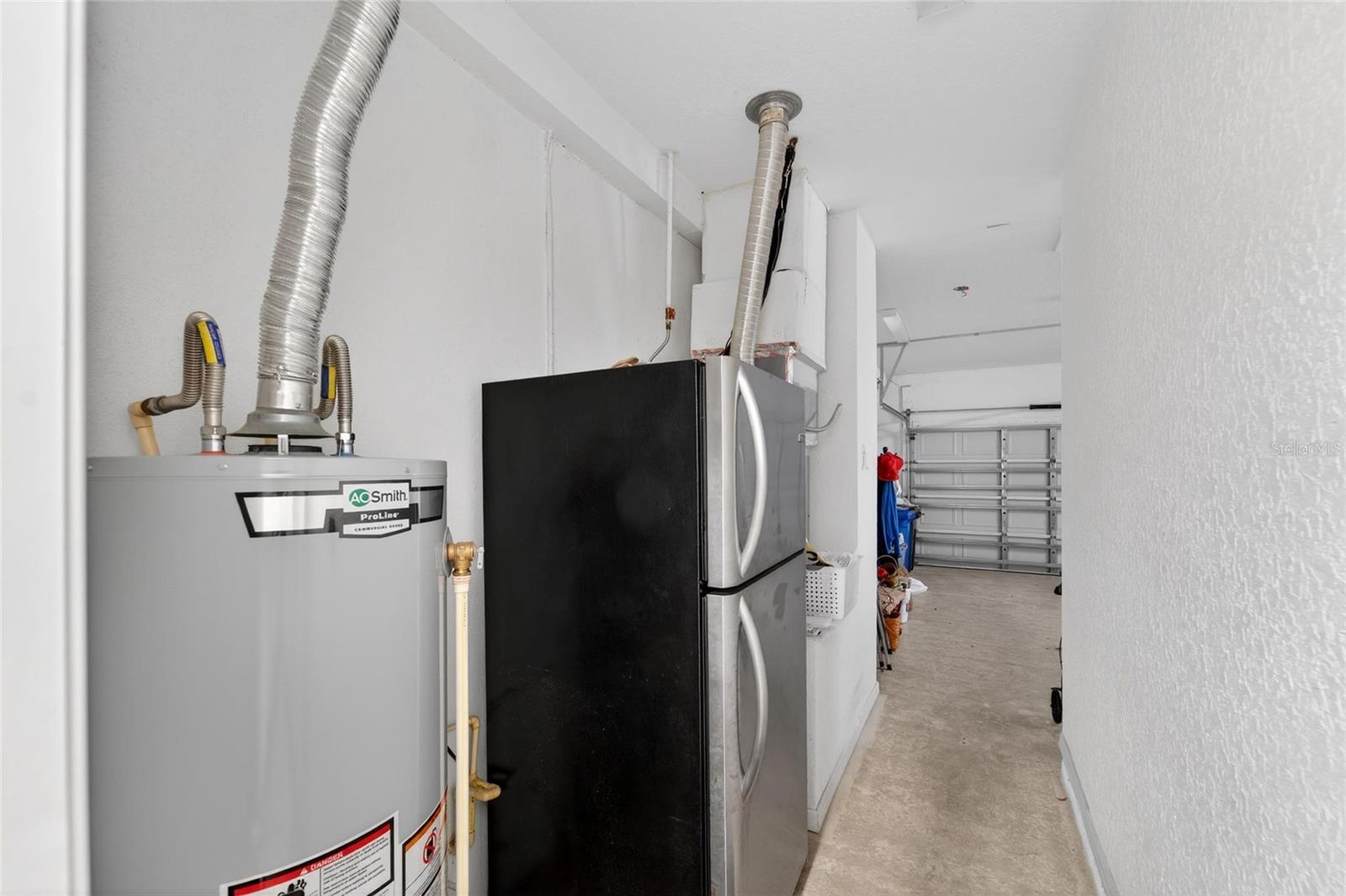 LYNDHURST CONDO - Residential