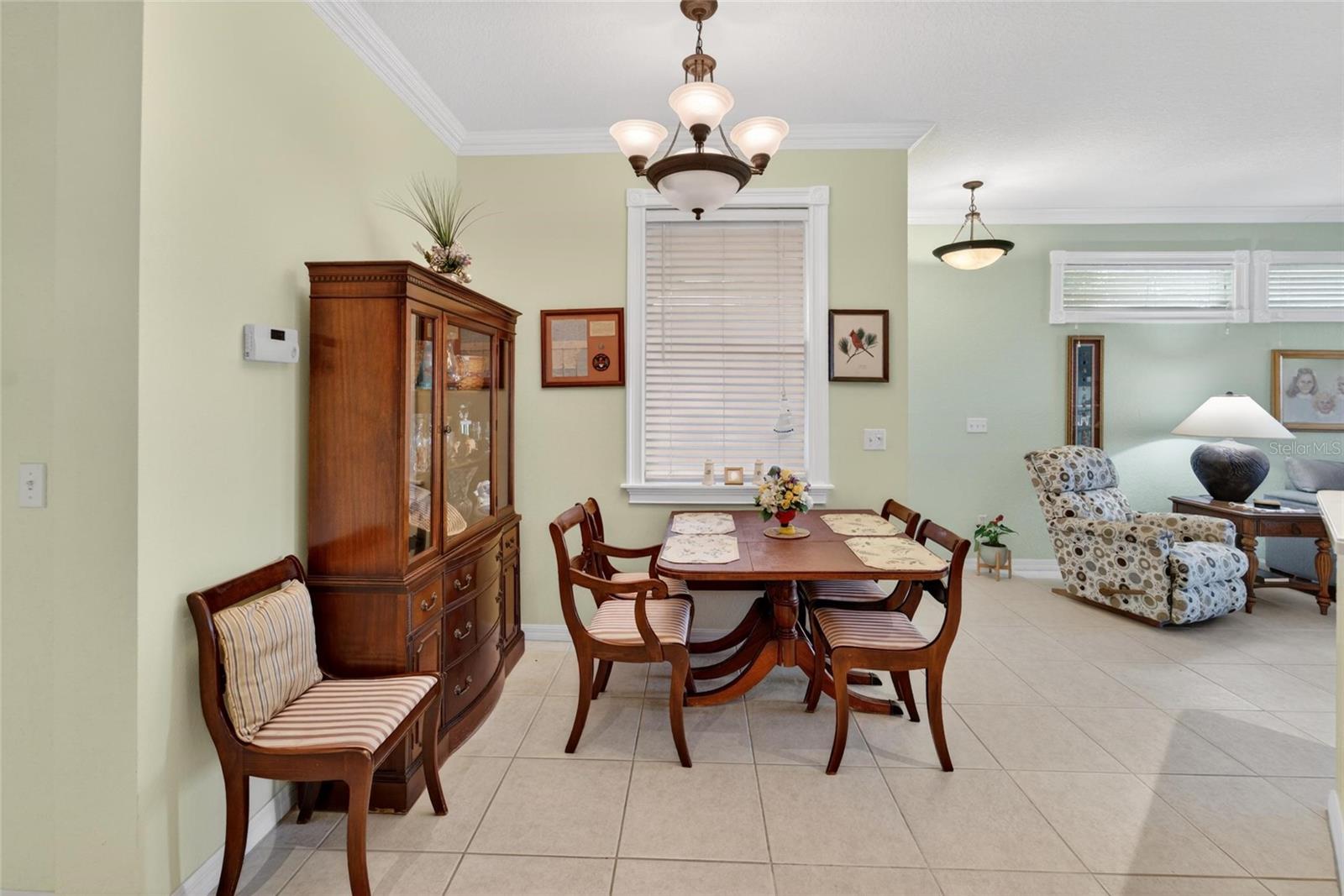 LYNDHURST CONDO - Residential