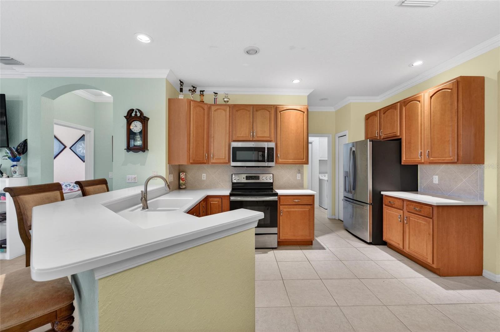 LYNDHURST CONDO - Residential