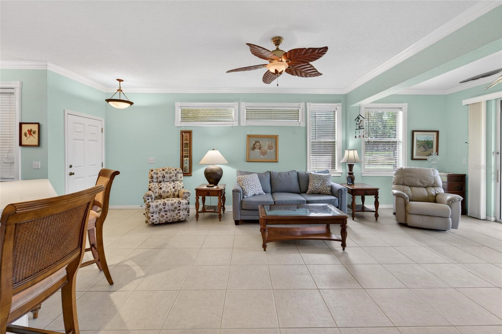 LYNDHURST CONDO - Residential