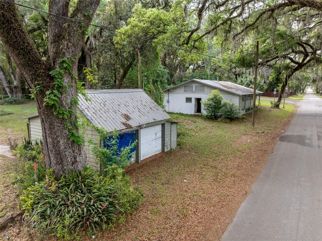 Photo of 520 Desoto Ave, De Leon Springs, FL 32130 (MLS # V4948041)