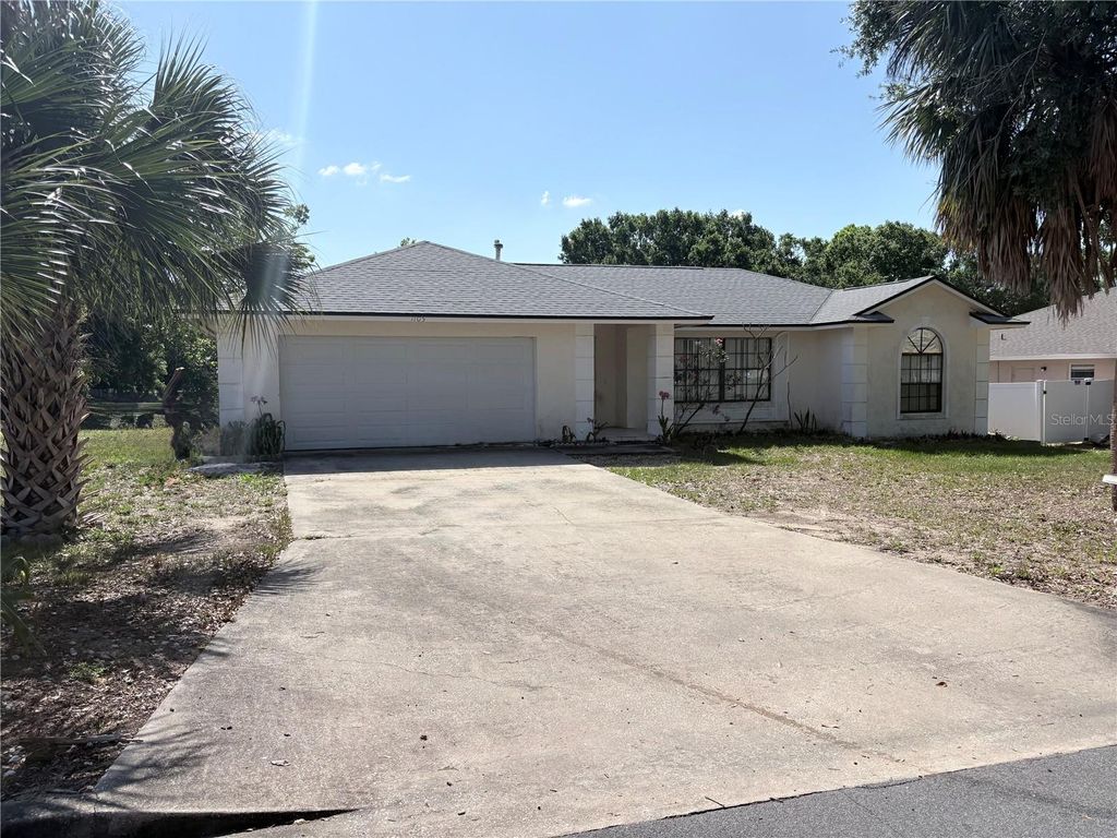 Photo of 1105 Indian Ridge Trail E, Kissimmee, FL 34747 (MLS # O6407754)