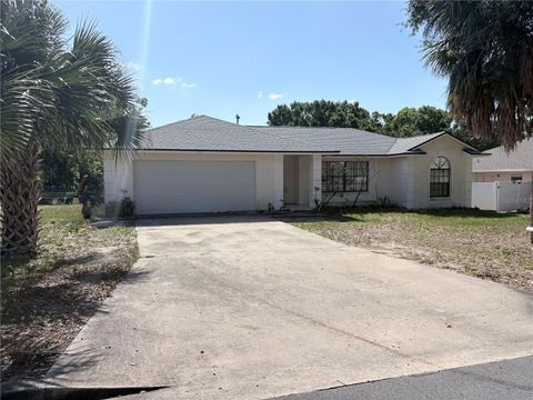 Photo of 1105 Indian Ridge Trail E, Kissimmee, FL 34747 (MLS # O6407754)