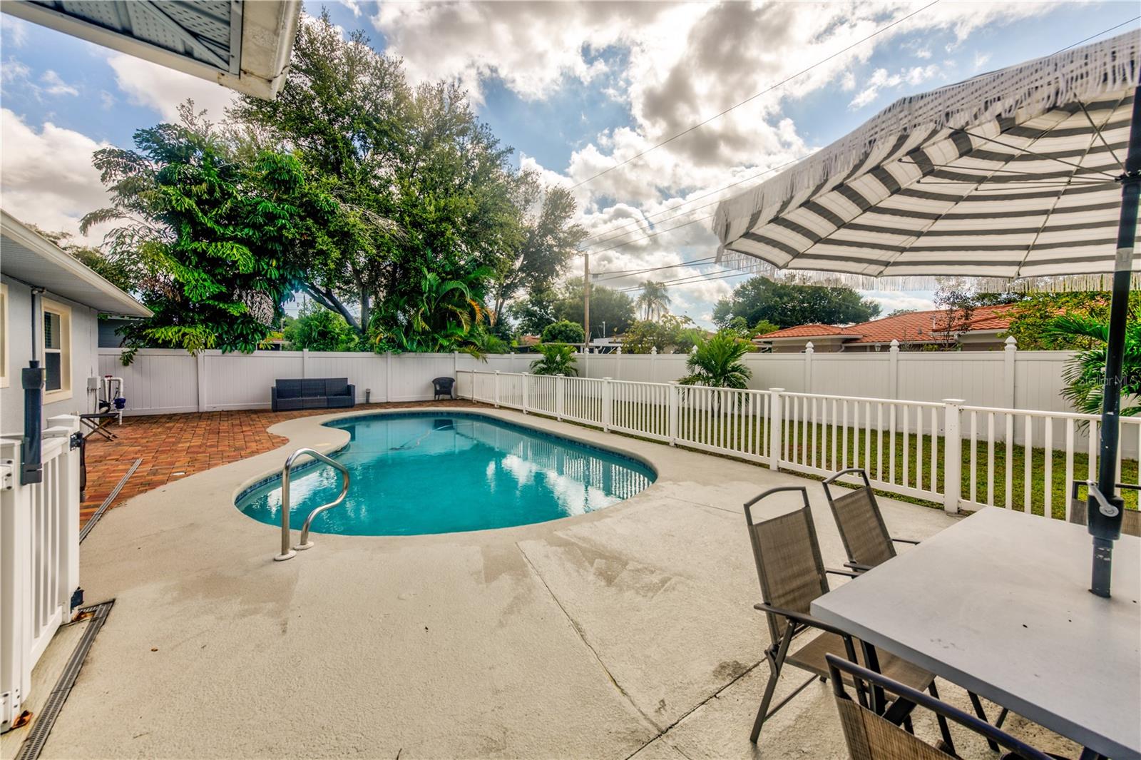 BRENTWOOD HEIGHTS - Residential Lease