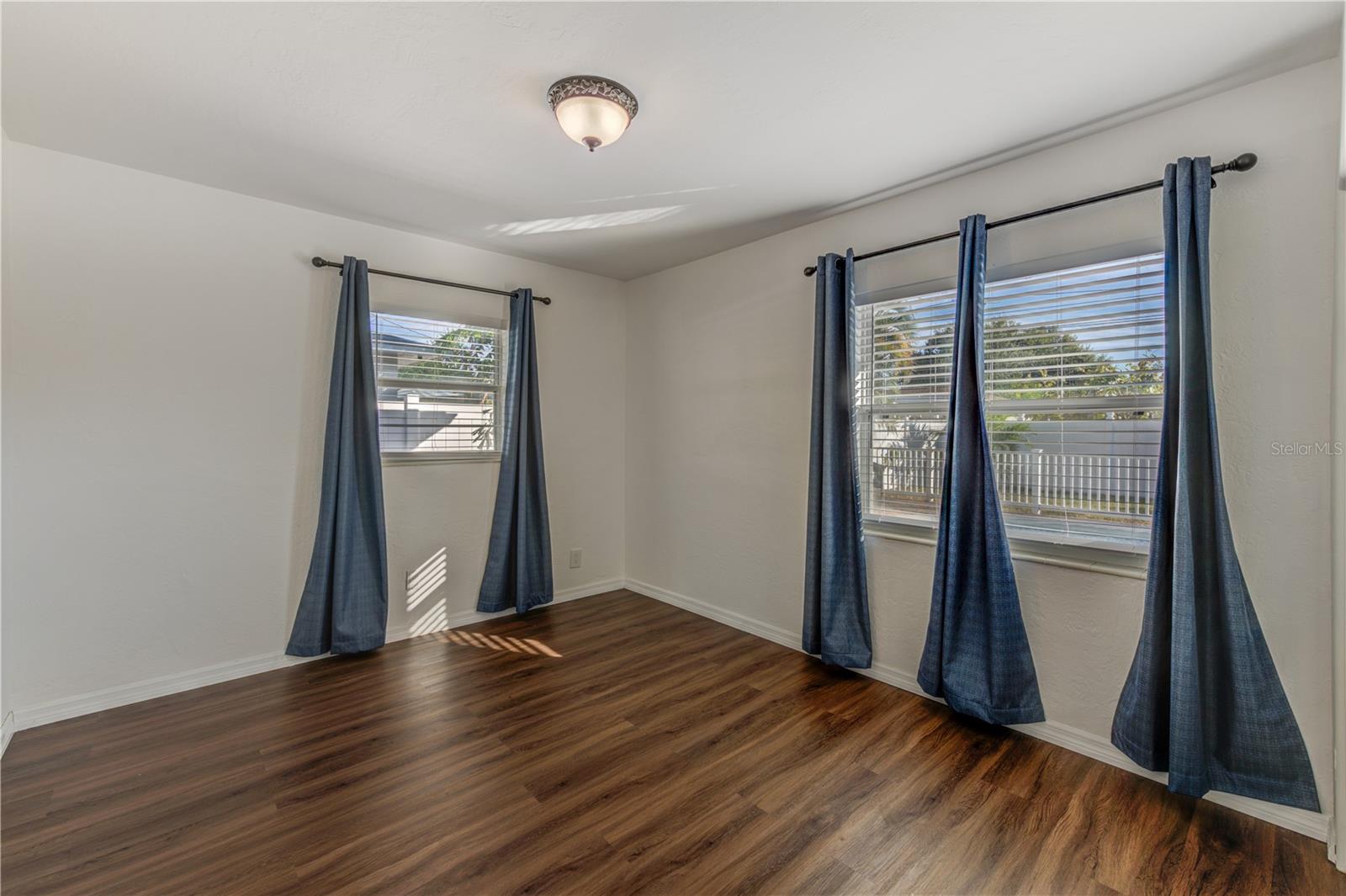 BRENTWOOD HEIGHTS - Residential Lease