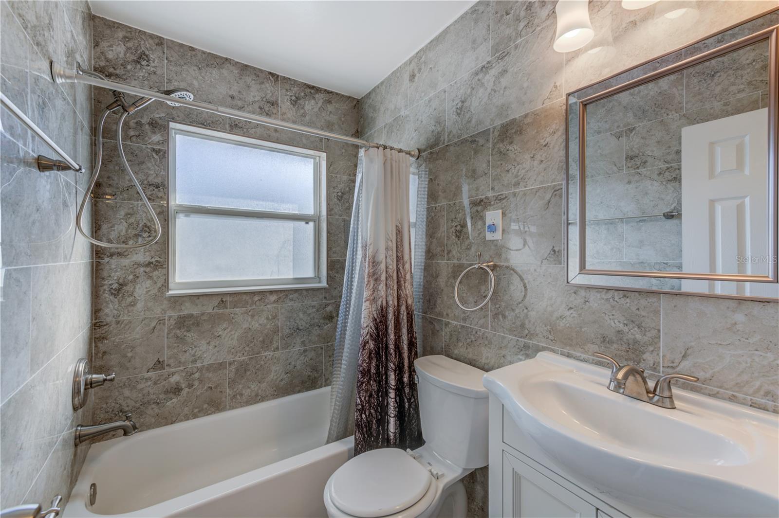 BRENTWOOD HEIGHTS - Residential Lease