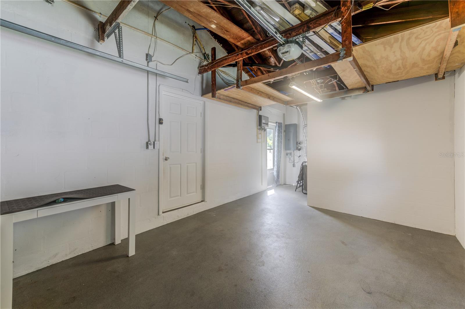 BRENTWOOD HEIGHTS - Residential Lease