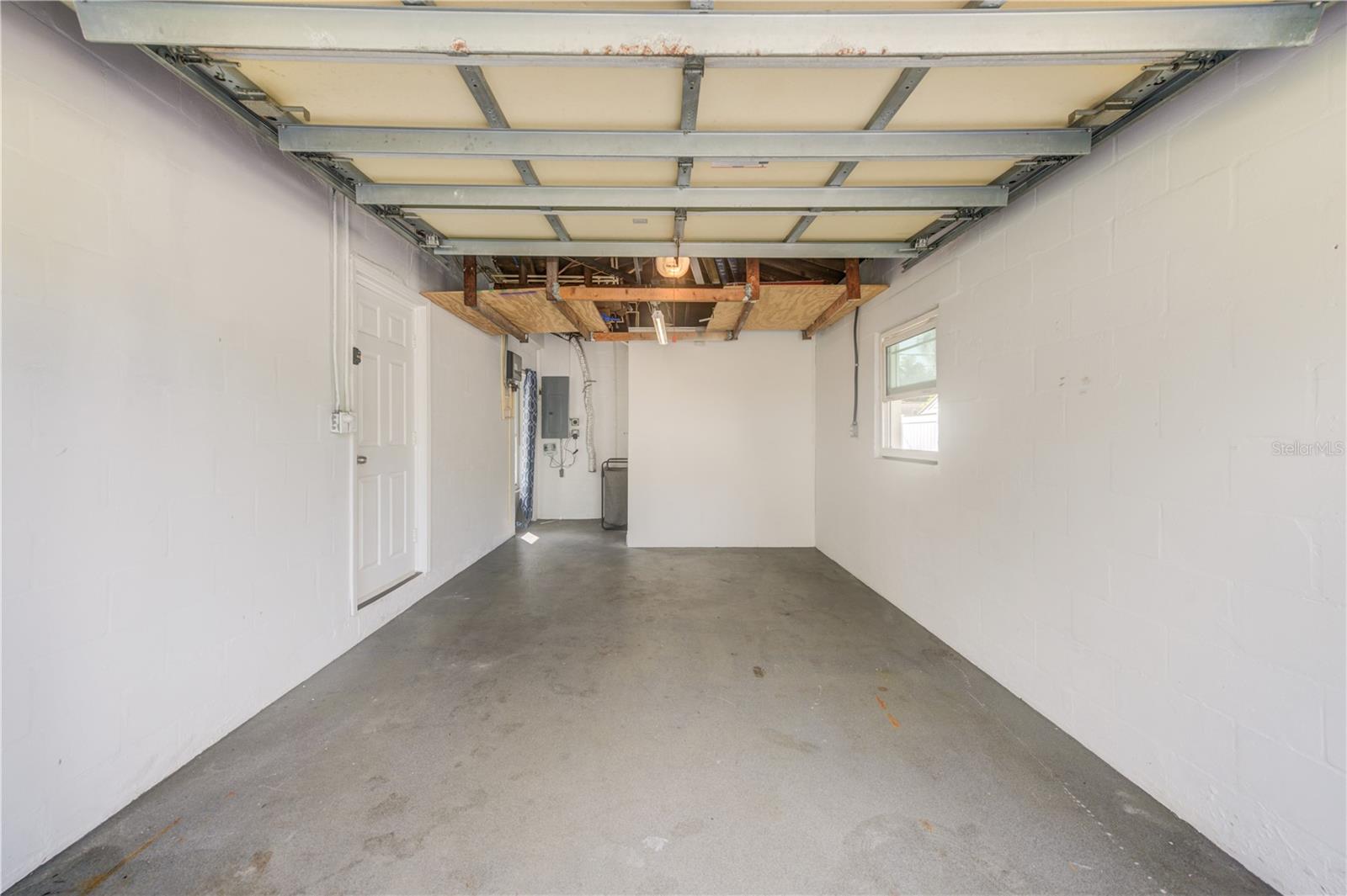 BRENTWOOD HEIGHTS - Residential Lease