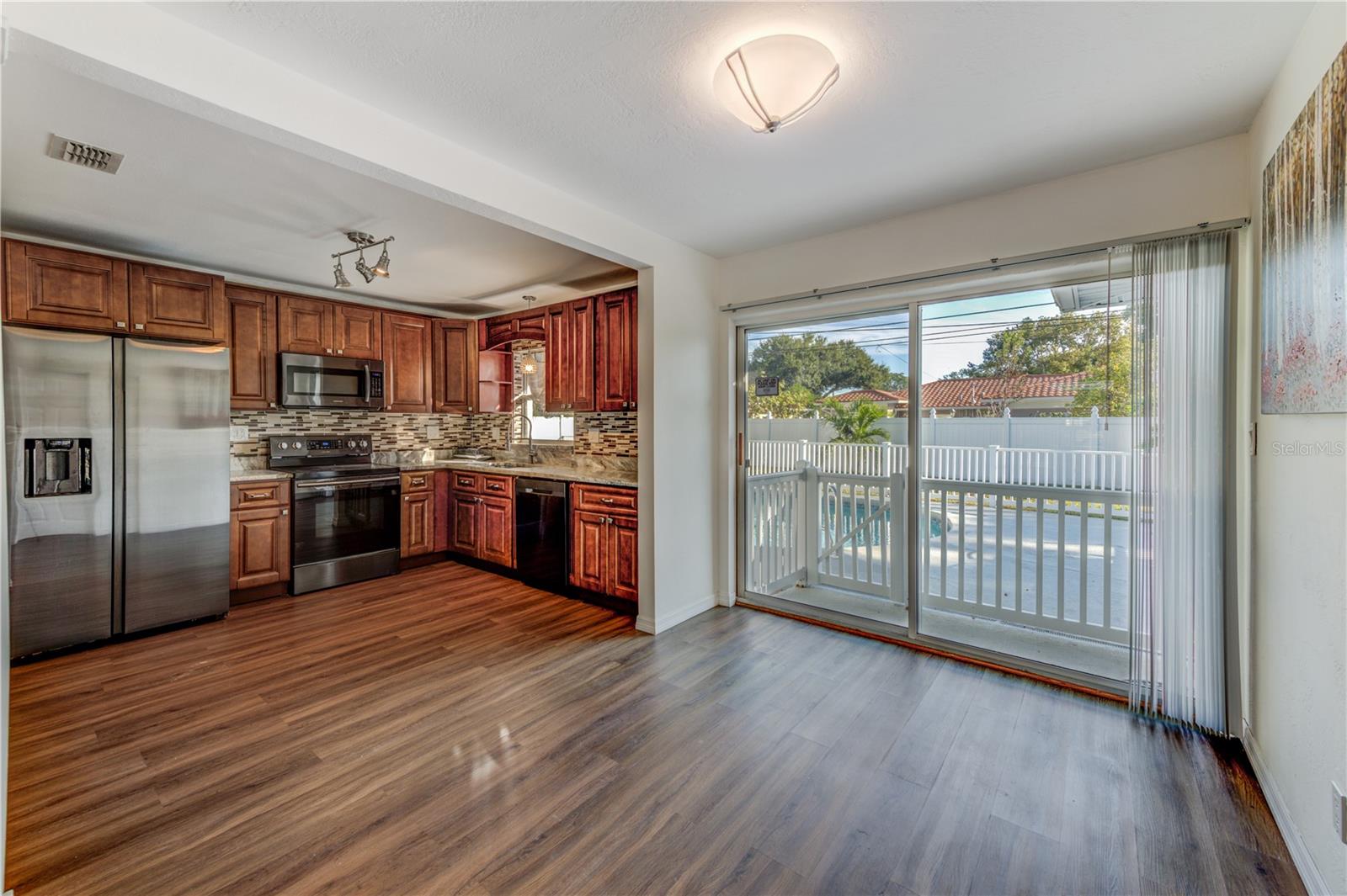 BRENTWOOD HEIGHTS - Residential Lease