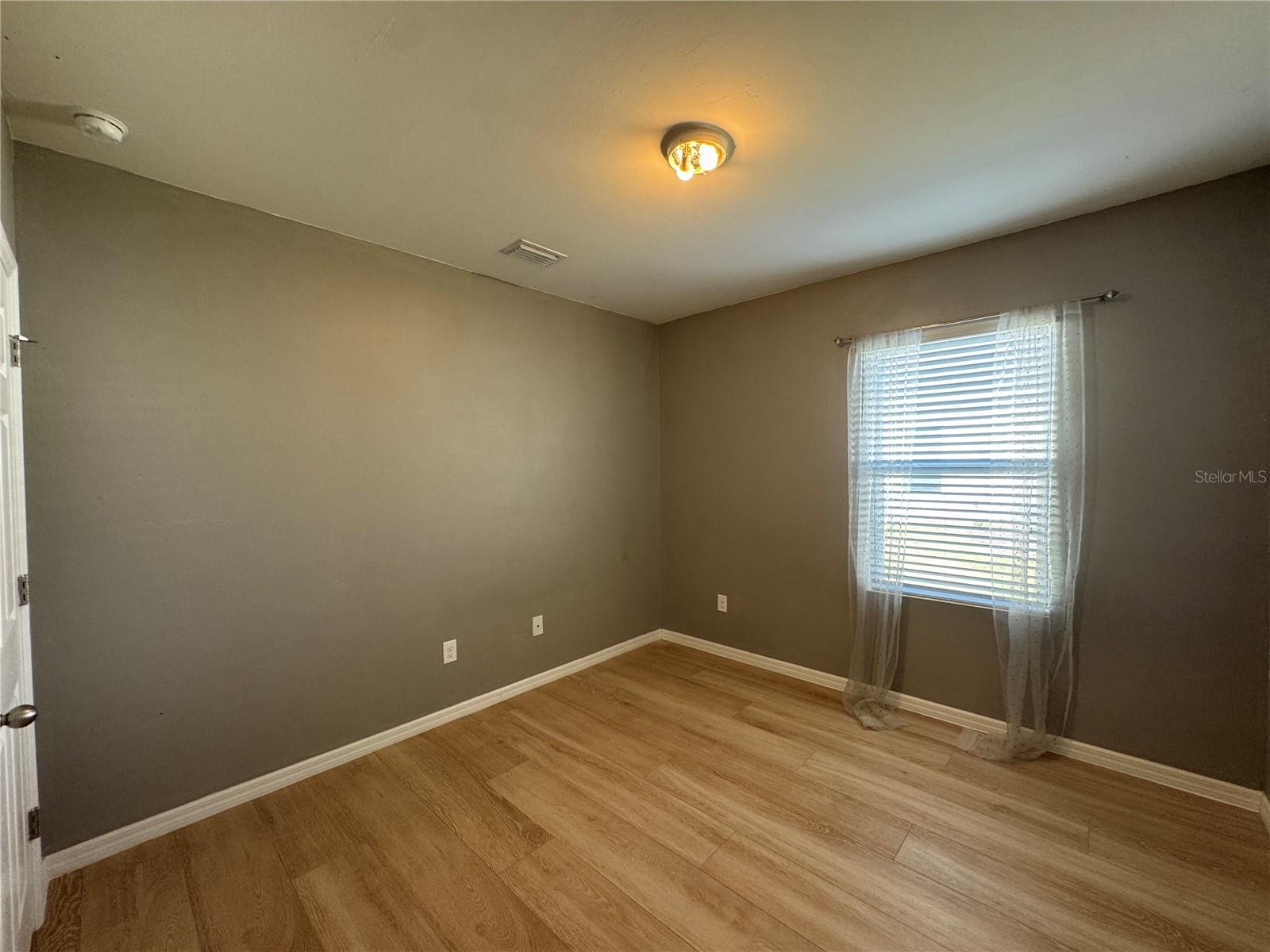 PUNTA GORDA ISLES SEC 20 - Residential Lease