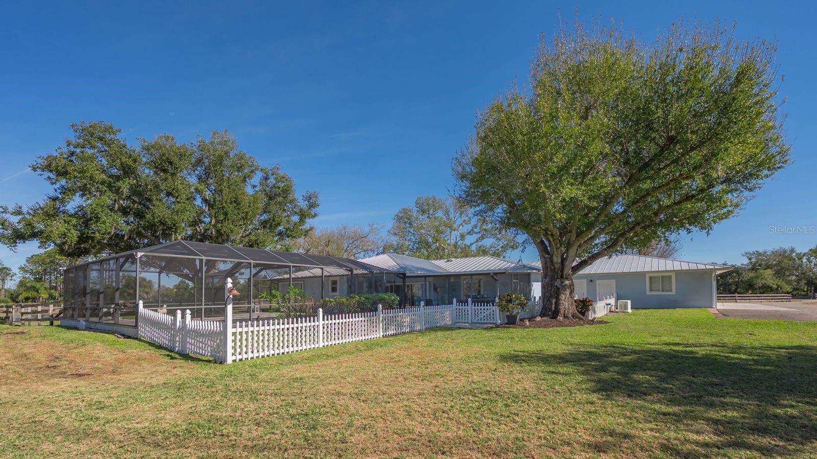 SADDLE CREEK - Residential