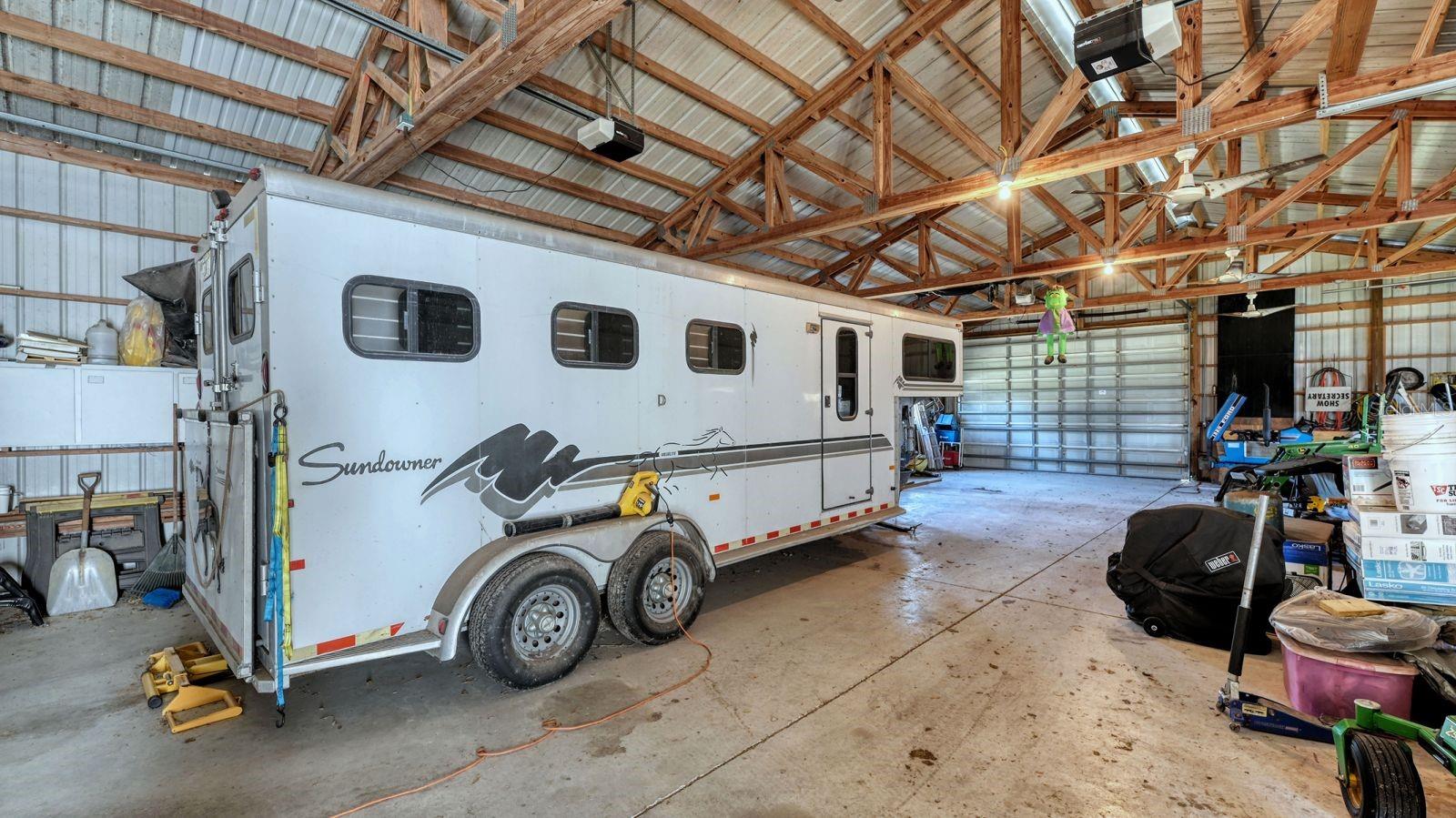 SADDLE CREEK - Residential