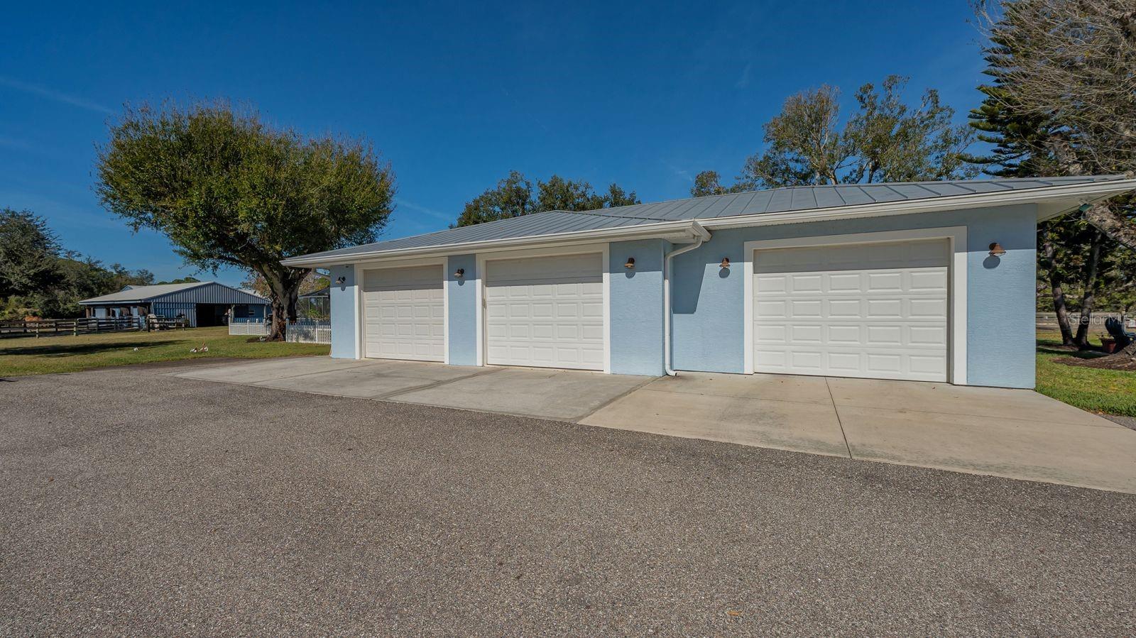 SADDLE CREEK - Residential