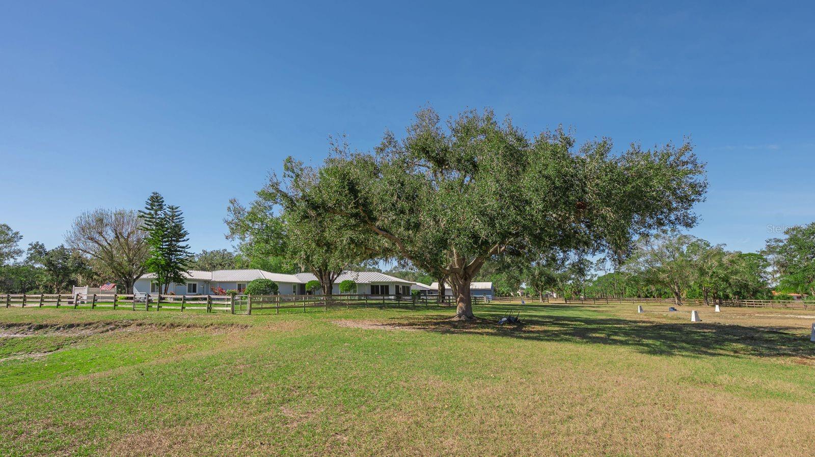 SADDLE CREEK - Residential