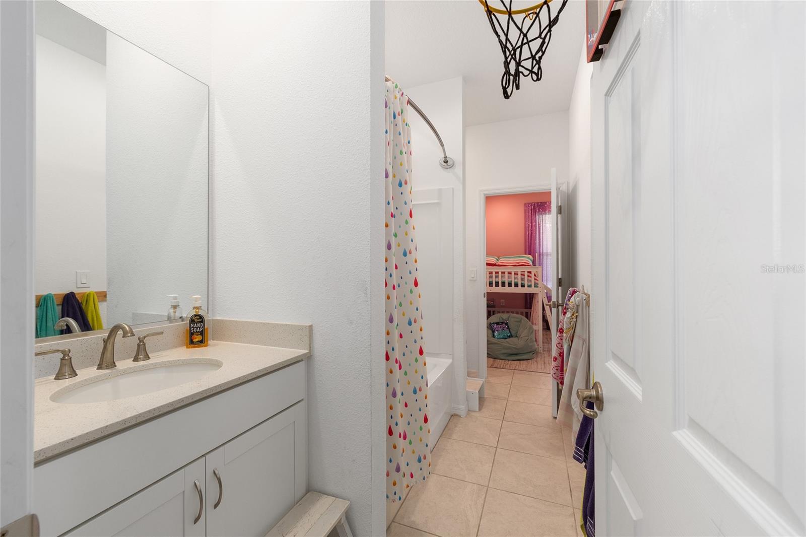 CALESA TOWNSHIP ROAN HILLS - Residential