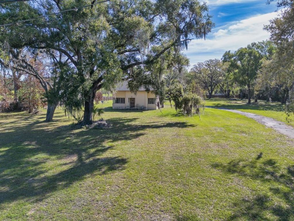 Photo of 6919 Orient Road, Tampa, FL 33610 (MLS # TB8489507)