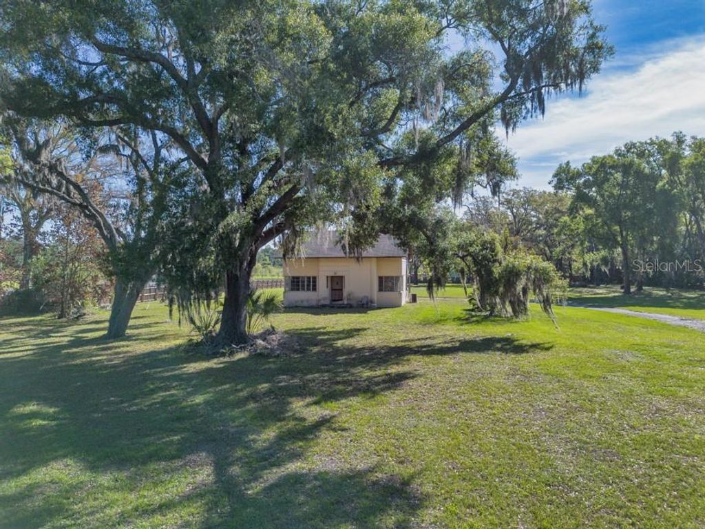 Photo of 6919 Orient Road, Tampa, FL 33610 (MLS # TB8489507)