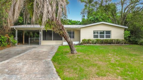 Photo of 10 S Wadsworth Avenue, Beverly Hills, FL 34465 (MLS # C7526106)