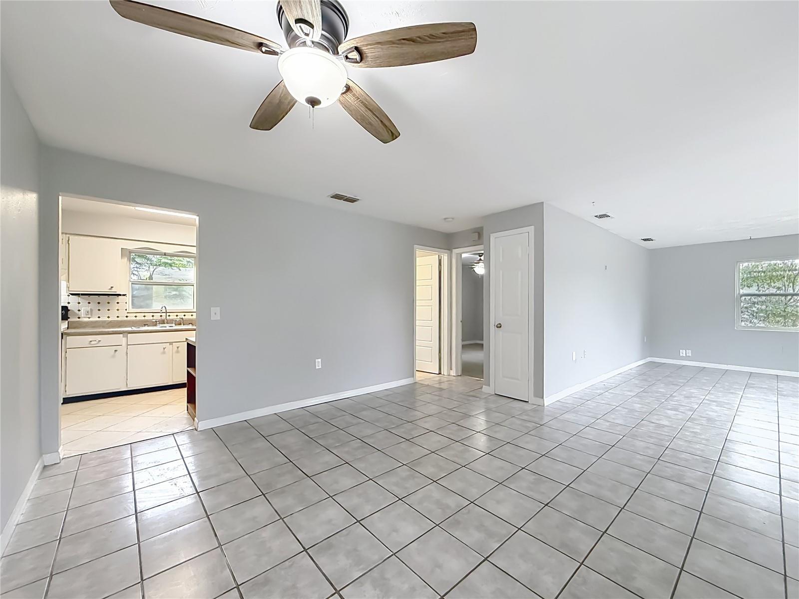 BEVERLY HILLS MARKET AREA - Residential