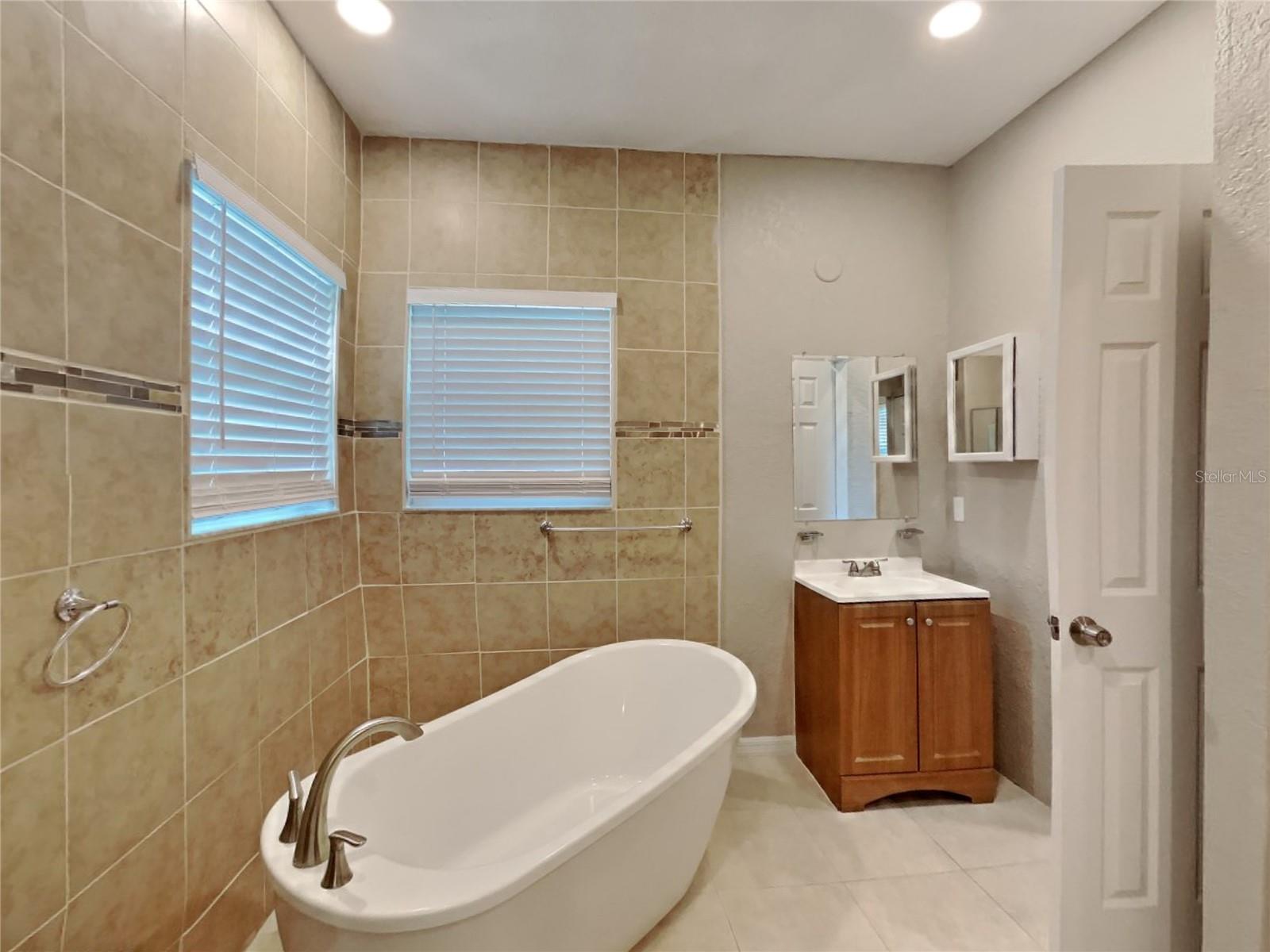 PORT CHARLOTTE SEC 051 - Residential Lease