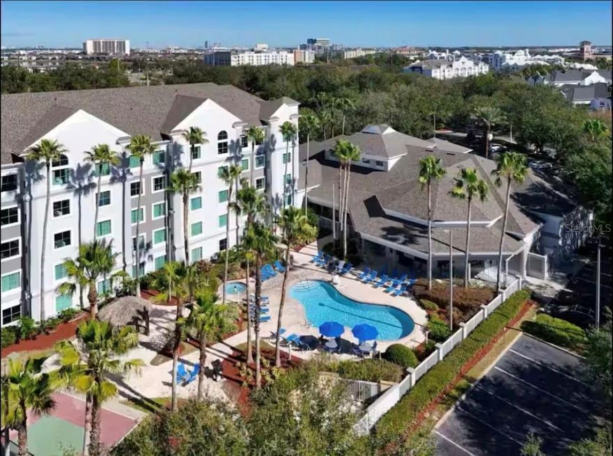 Charming condo 1 bed ,1 bath , lake buena vista location location!!! close to disney springs and all disney parks ,epic ,universal studios etc ready to rent airbnb dont miss this opportunity good profit