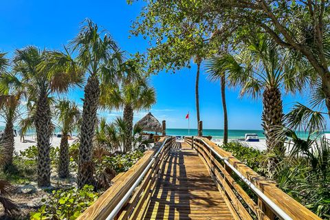 A home in LONGBOAT KEY