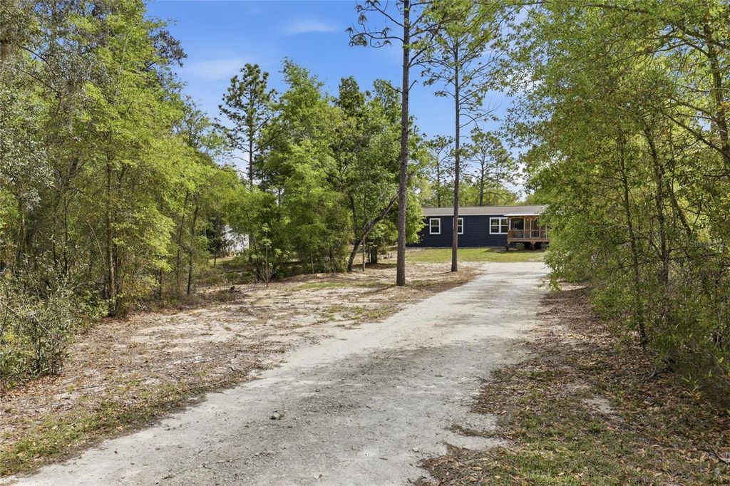 Photo of 11731 NE 106th Court, Archer, FL 32618 (MLS # GC539121)