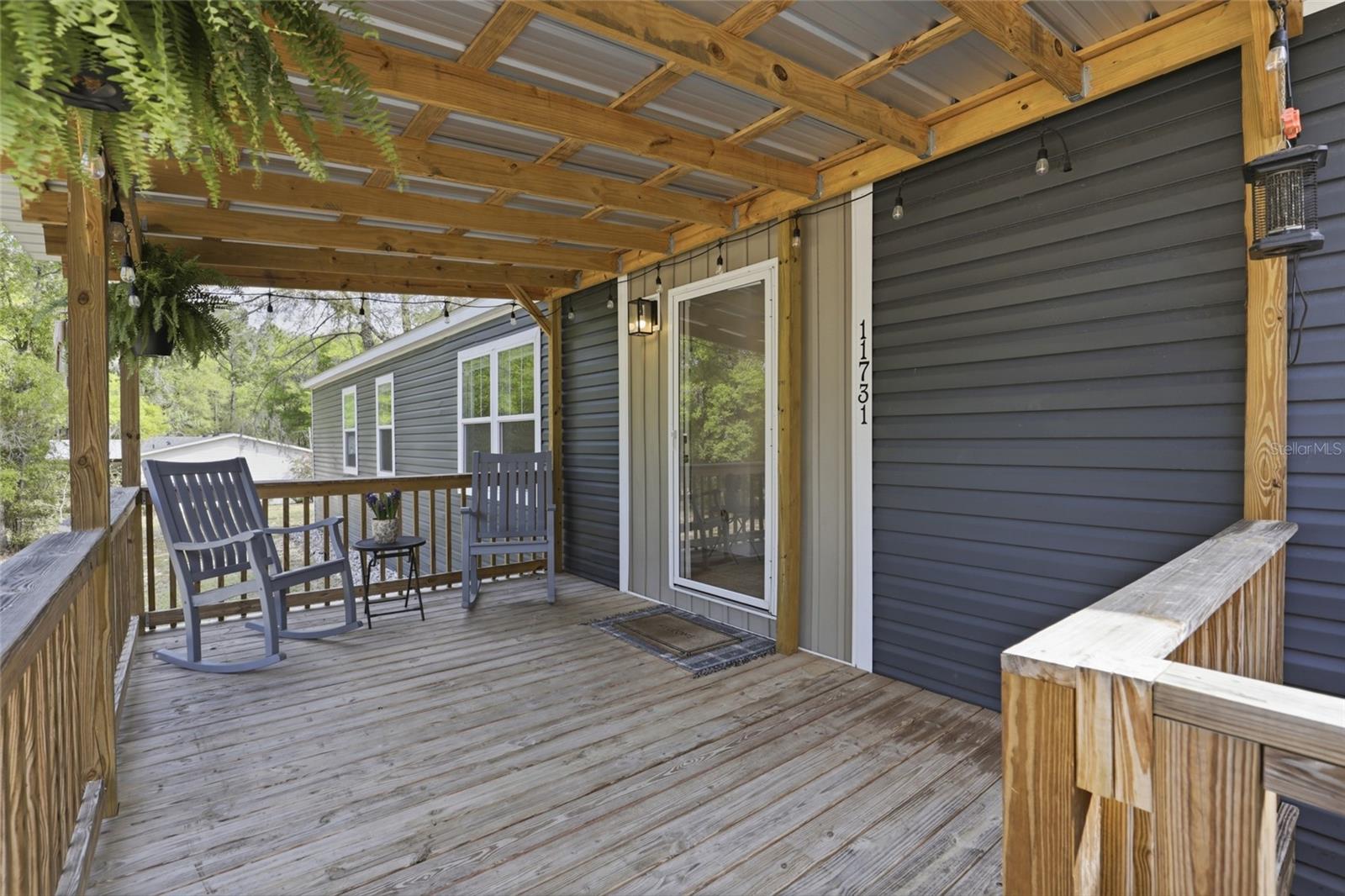 UNIVERSITY OAKS - Residential