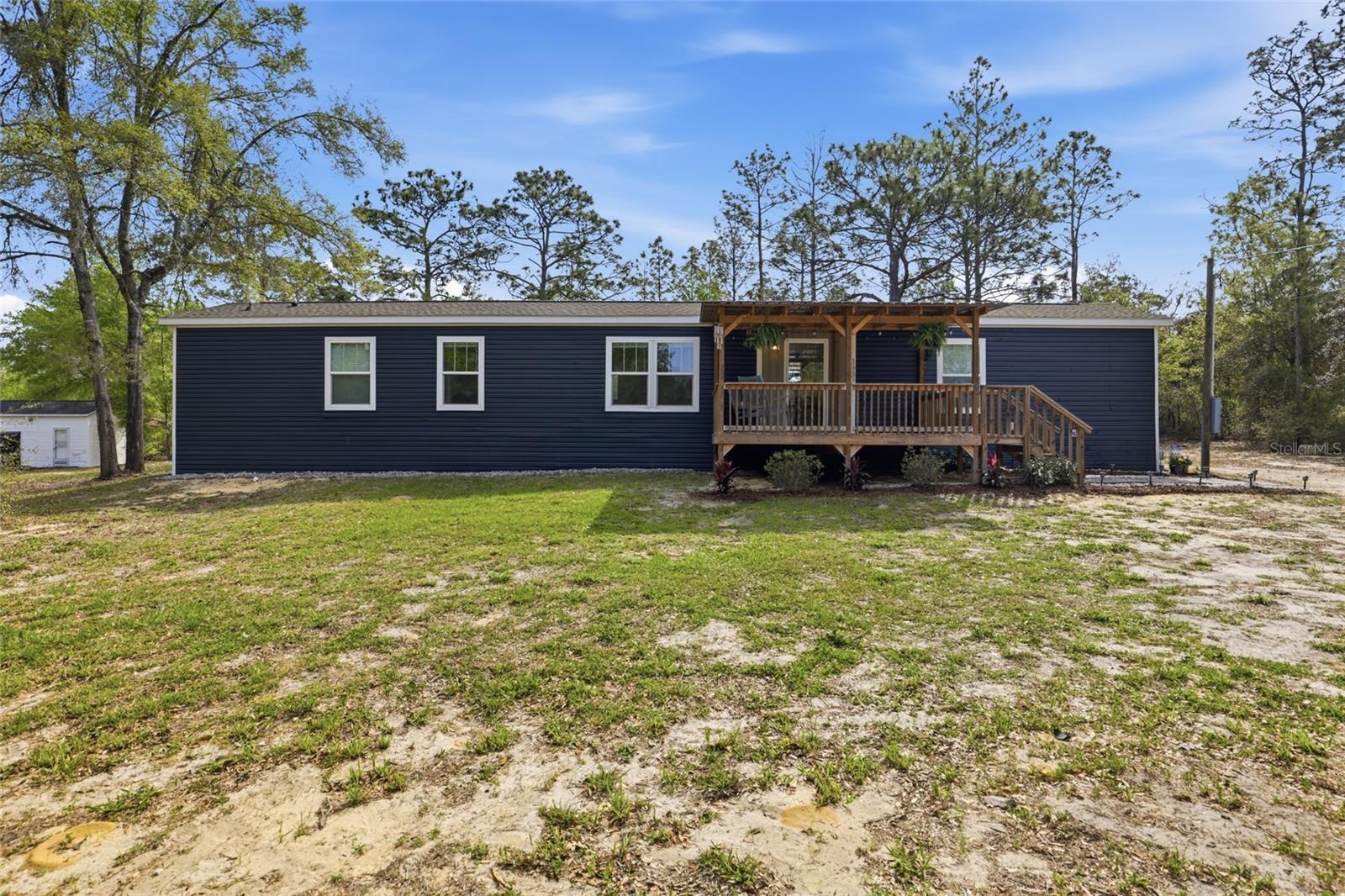 UNIVERSITY OAKS - Residential