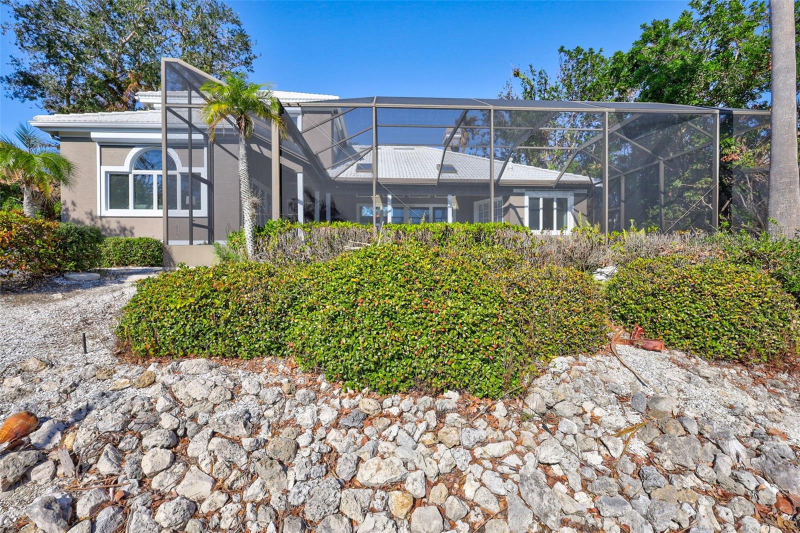 BAY ISLES - Residential