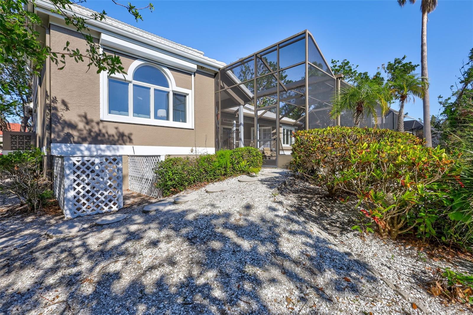 BAY ISLES - Residential