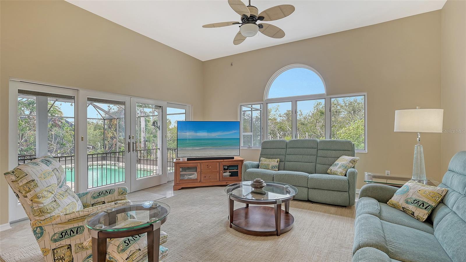 BAY ISLES - Residential