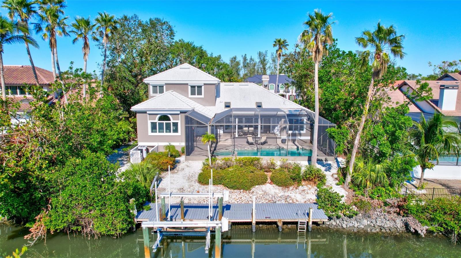 BAY ISLES - Residential