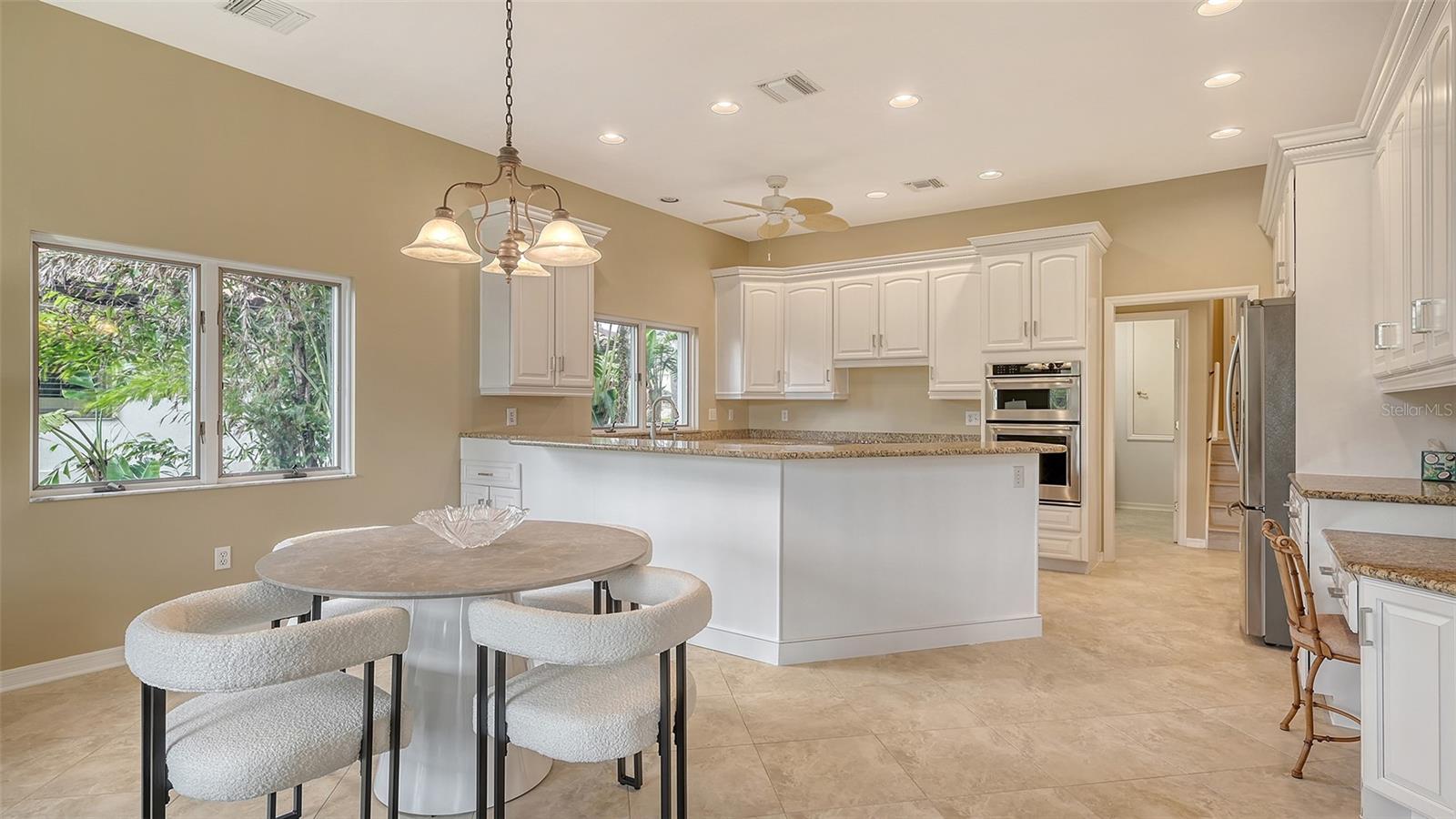 BAY ISLES - Residential