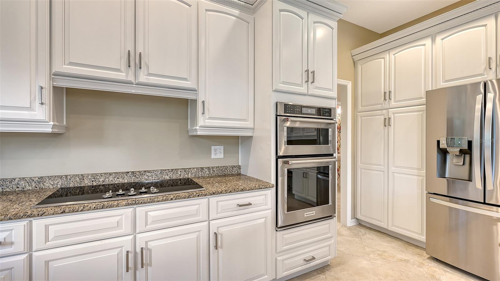 BAY ISLES - Residential