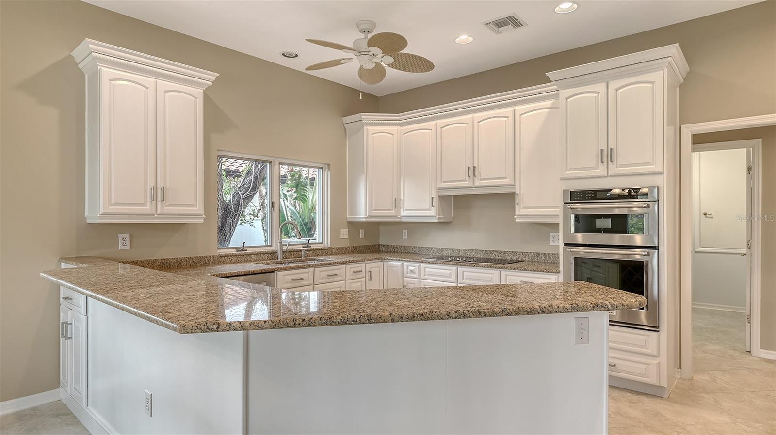 BAY ISLES - Residential