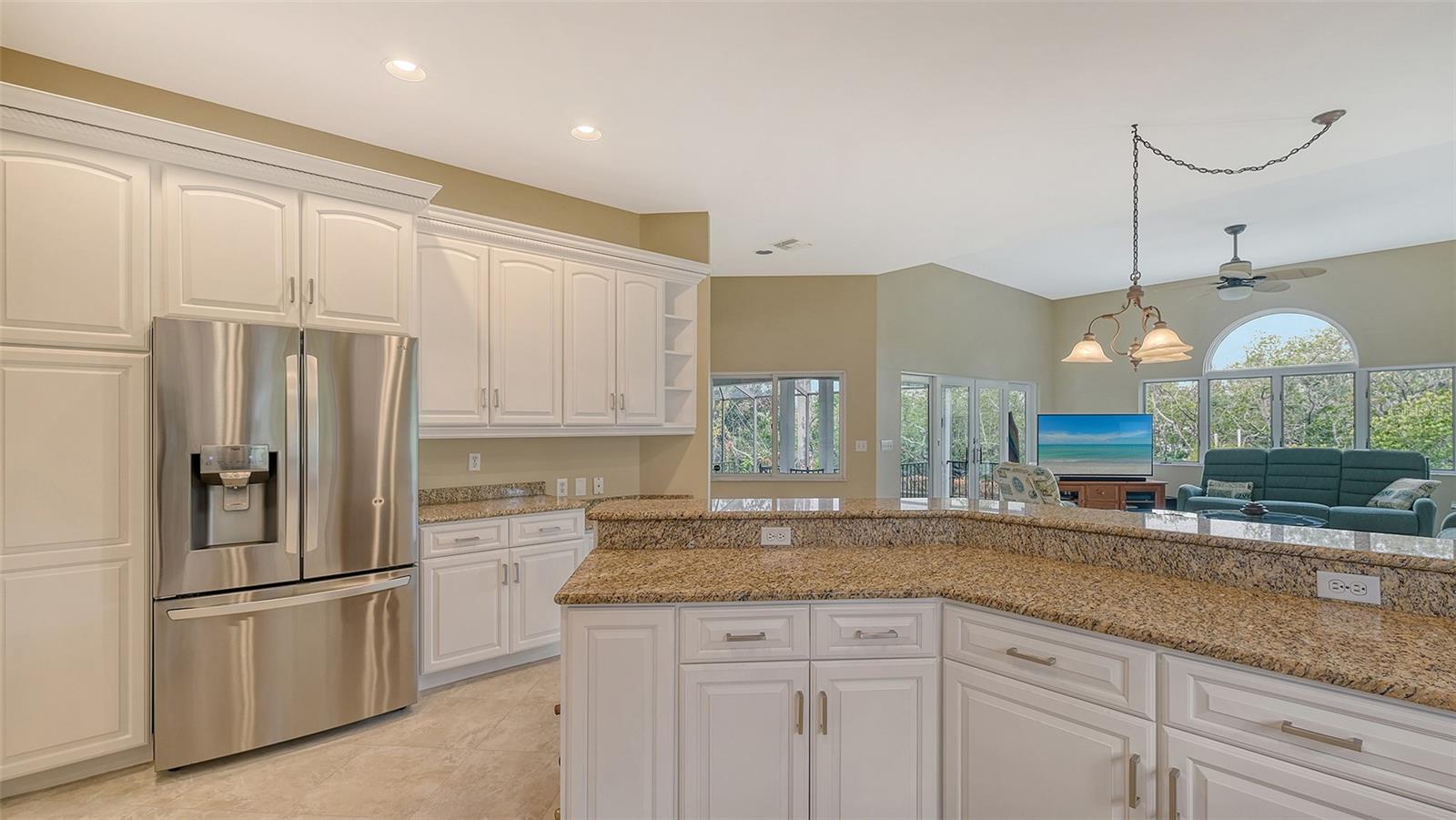 BAY ISLES - Residential