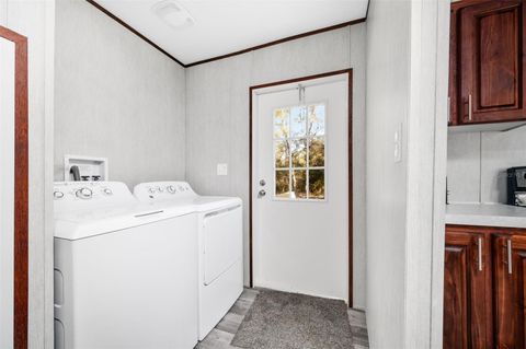 Tiny photo for 6951 NE 104 Court, Bronson, FL 32621 (MLS # GC539088)