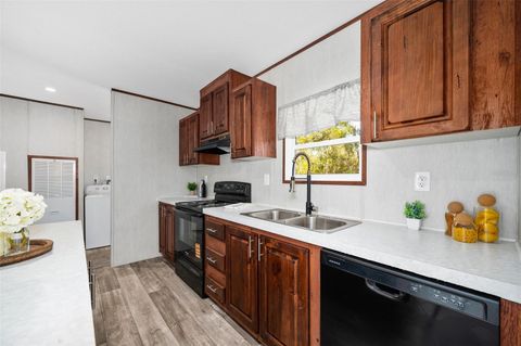 Tiny photo for 6951 NE 104 Court, Bronson, FL 32621 (MLS # GC539088)