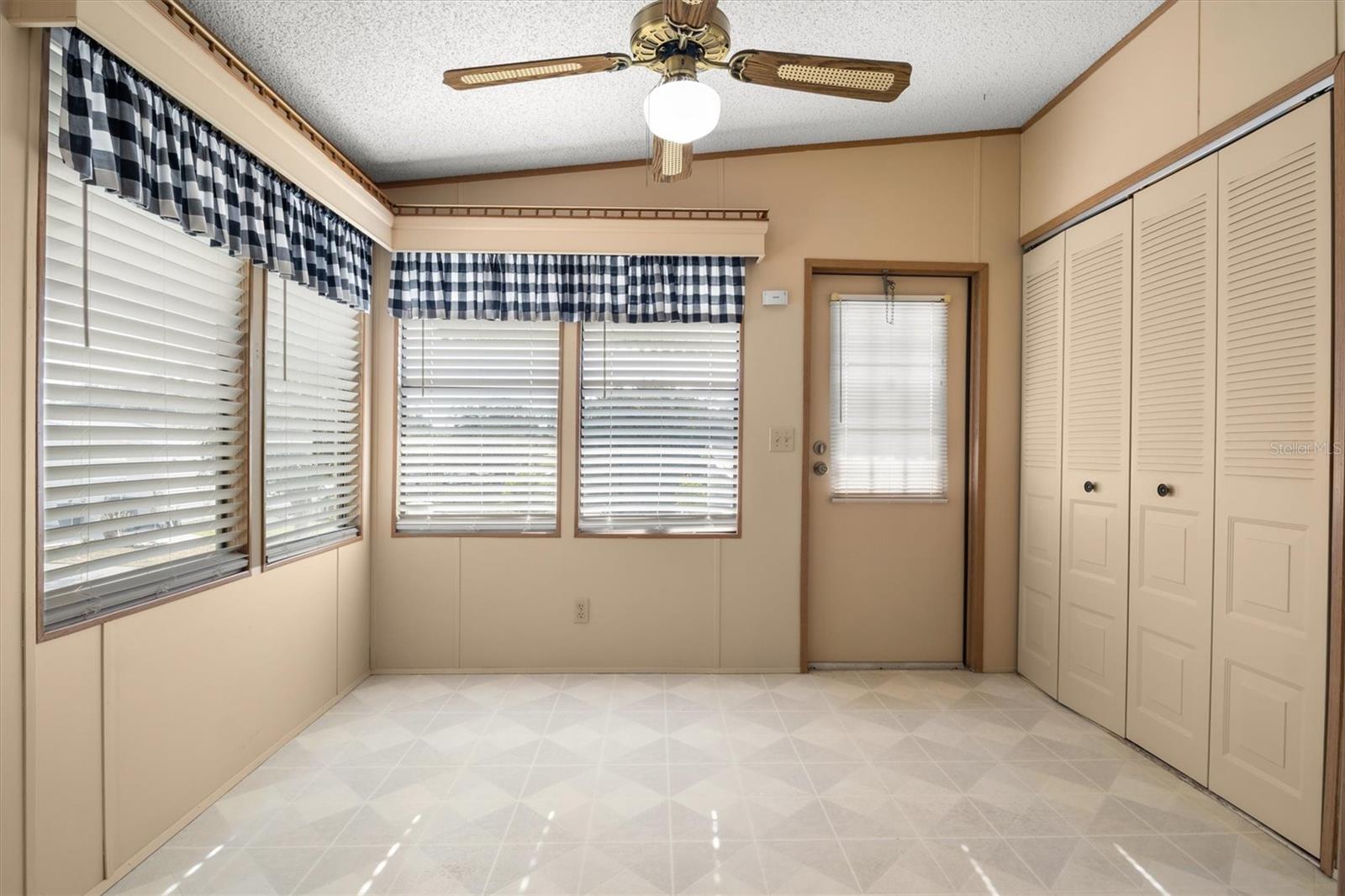 TWIN FOUNTAINS INC A CONDO MHP - Residential