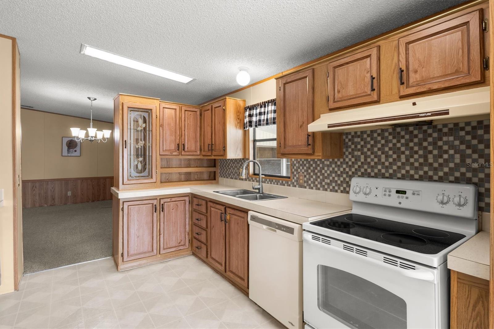 TWIN FOUNTAINS INC A CONDO MHP - Residential