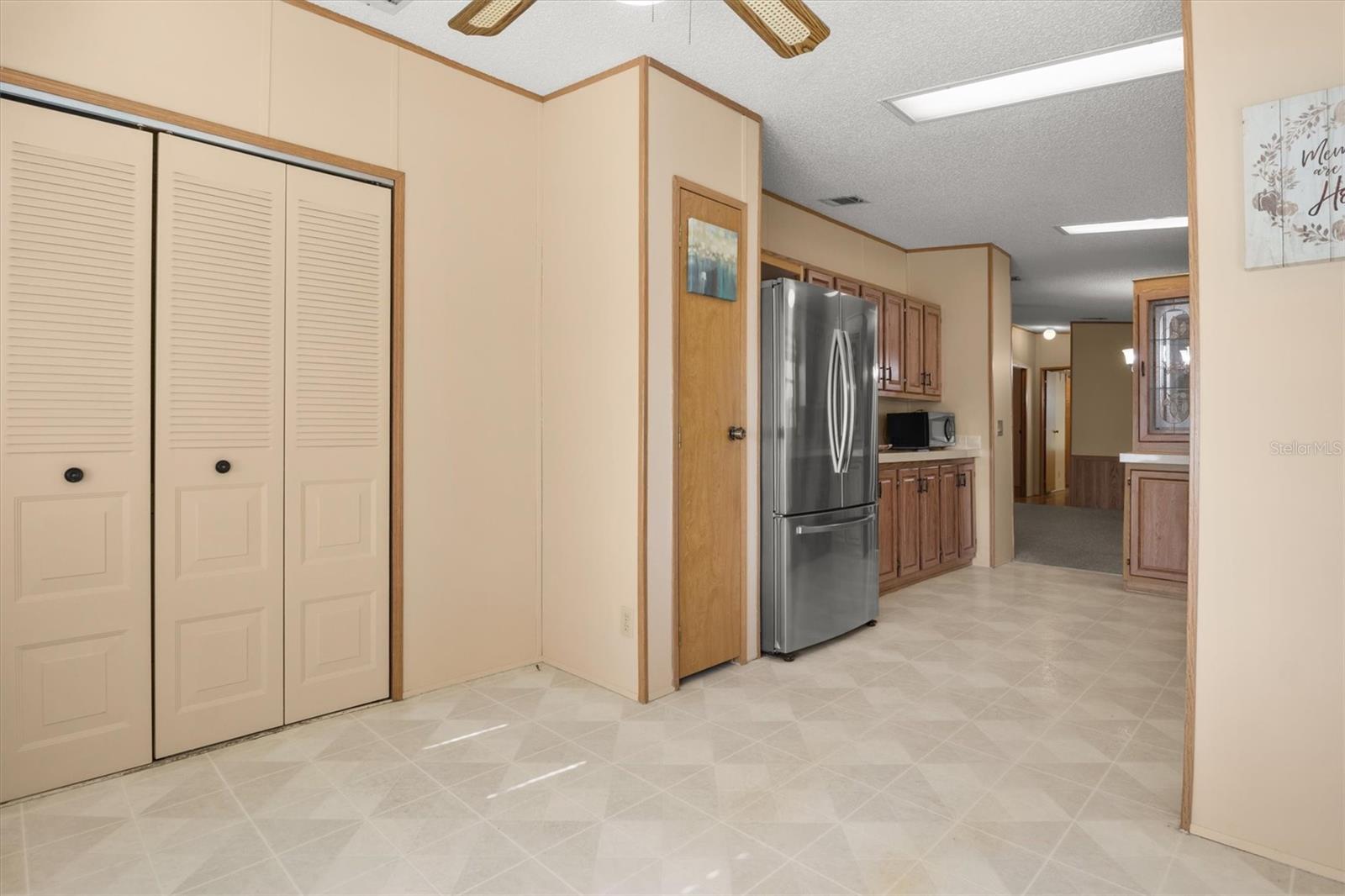 TWIN FOUNTAINS INC A CONDO MHP - Residential