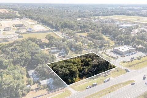 Tiny photo for 2009 Robie Avenue, Mount Dora, FL 32757 (MLS # G5104159)