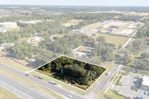 Tiny photo for 2009 Robie Avenue, Mount Dora, FL 32757 (MLS # G5104159)