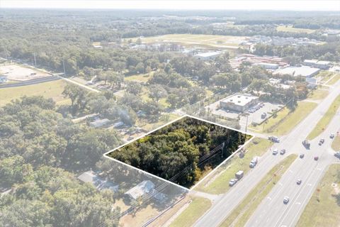 Tiny photo for 2009 Robie Avenue, Mount Dora, FL 32757 (MLS # G5104159)