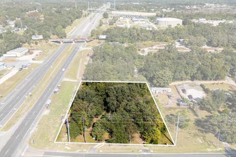 Tiny photo for 2009 Robie Avenue, Mount Dora, FL 32757 (MLS # G5104159)