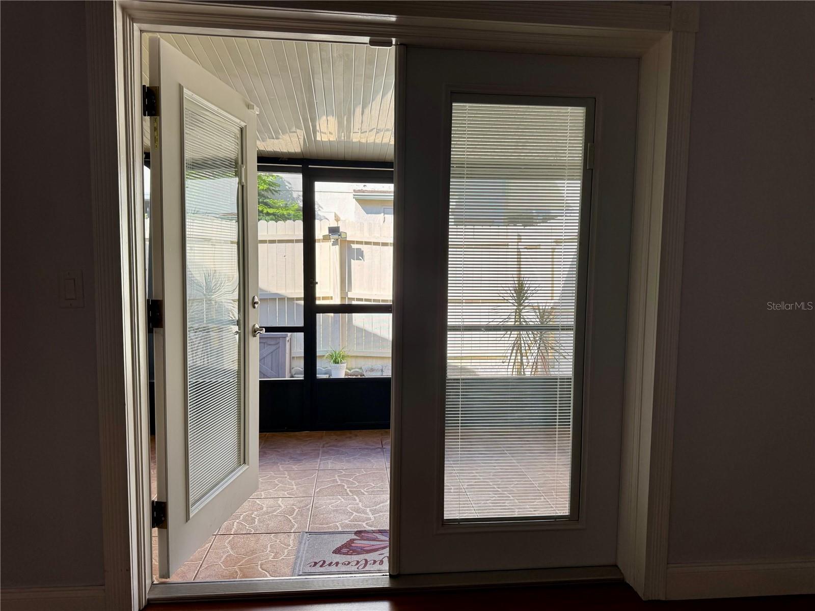 LAKE OLYMPIC TWNHS - Residential